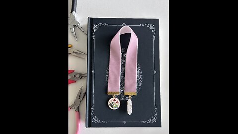 How to make ribbon bookmark