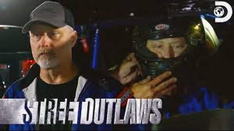 Race Replay Doc's Scary Crash Street Outlaws
