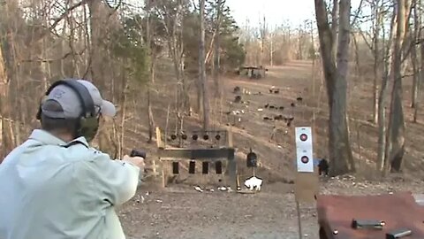 Beretta 92FS vs Glock