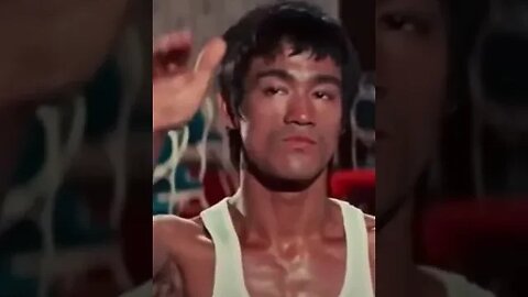 - بروس لي مقابل جاكي شانBruce Lee vs Jackie Chan Debate #brucelee #jackiechan #kungfu