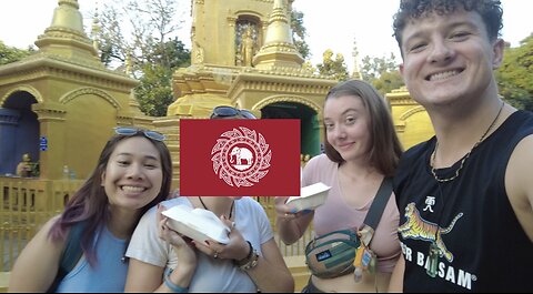3 Girls & A Golden Temple... Pai (ปาย) 🇹🇭 Thailand #travelvlog #nomad