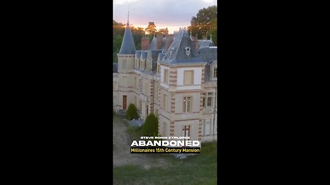 ABANDONED Millionaires 15th Century Mansion THE FAMILY WENT MISSING (SECRET PALACE)