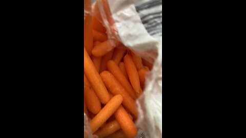 Carrots for a healthy snack 🥕