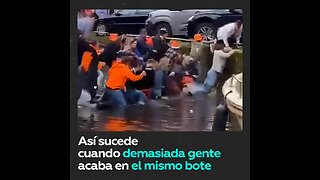 Bote no soporta tanta gente y se hunde en Ámsterdam