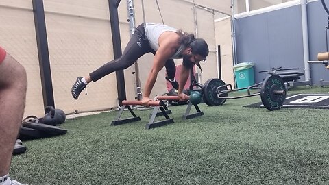 Bulk Day 82: PUSH | Getting Close To The Planche