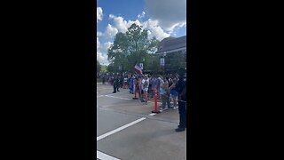 Both sides protesting at the University of Alabama are chanting FUCK JOE BIDEN 😂🇺🇸