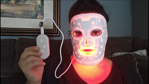 Experience The Glow-up With Kingdo Red Light Therapy Mask!