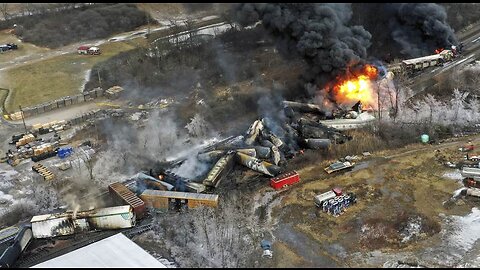 'Leave Now': Hundreds of Residents Near Site of East Palestine, Ohio Train Derailment