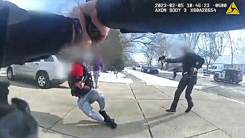 Bodycam Shows Suspect Shot by Aurora Police While Charging Officers With Knives in His Hands