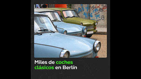 Más de 2.000 coches clásicos en Berlín atraen a cientos de aficionad