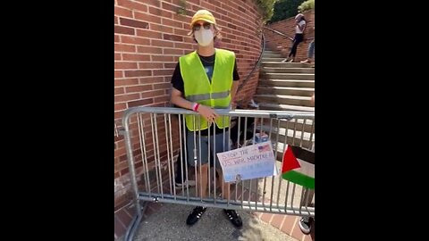 UCLA Protesters Use Wristbands To ID 'Anti-Israel' Students, Give Them Building Access