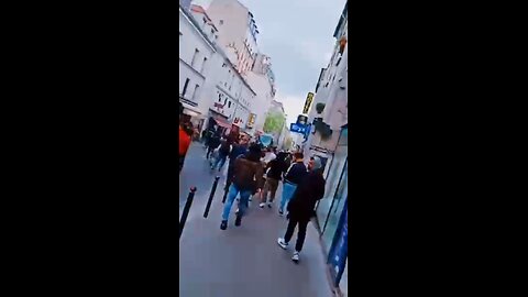 Illegal migrants in France 🇫🇷 are creating chaos in the streets