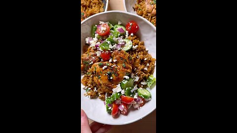 Sara l Nutrient Matters | Mediterranean Chicken & Rice 🍚🍗 One pan meals, Ep. 2 Recipe ⬇️