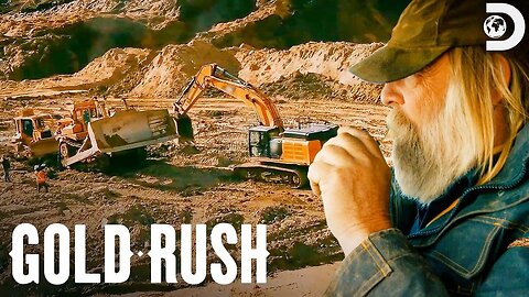 Tony Beets Rescues a Dozer with Broken Tracks Gold Rush