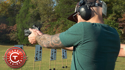 Shoot pistol with Green Beret