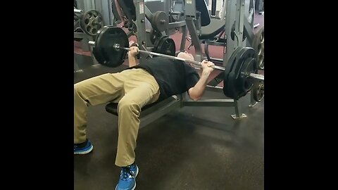 275 x 15 bench at Shorewood Fitness, (reload) , Crazy Old Man