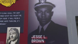 EAA exhibit honors trailblazing pilot