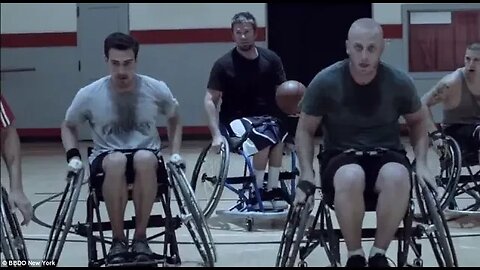 Reklama piwa Guinness - koszykówka na wózku inwalidzkim [2013]