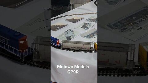 Motown Models GP9R Pre-Release at The Railroad Hobby Show