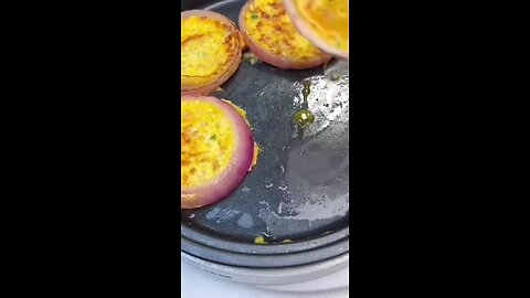 unique onion omlete recipe