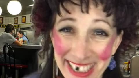 Waffle House Waitress lost her tooth again
