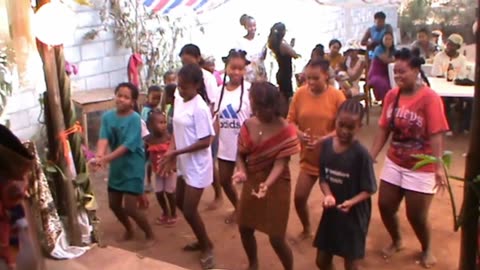 Danse traditionnelle de notre vodiondry (mariage traditionnel) sur la Grande Île Madagascar