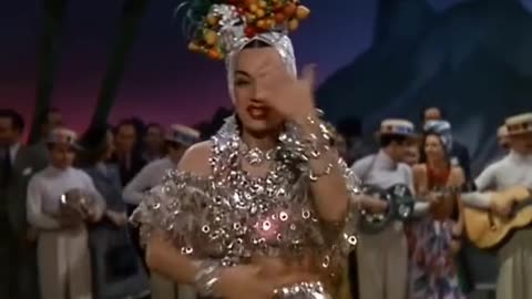 Chica Chica Boom Chic - 1941 - Carmen Miranda