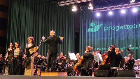 "O mio babbino caro" (G. Puccini) - Orchestra filarmonica di Lucca, maestro Andrea Colombini