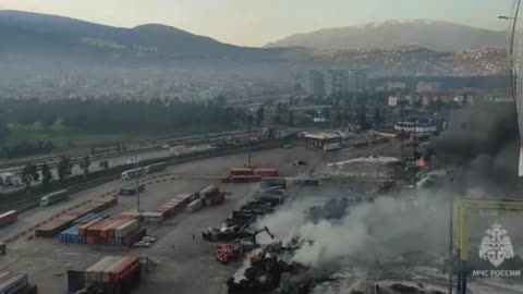 Heroic efforts of the Russian pilots extinguishing a fire in the port of Iskenderun in Turkey