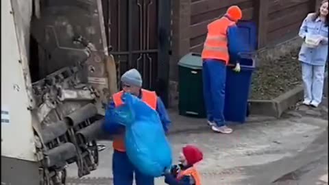 The dream of the child who cares about cleaning workers came true