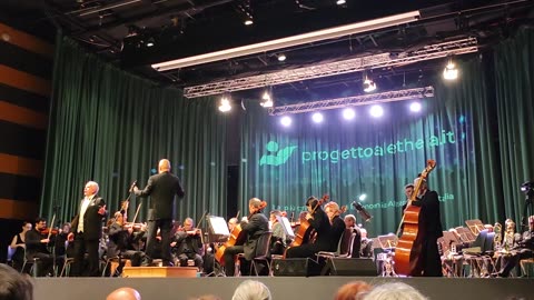 "Recondita armonia" da Tosca - Giovanni Cervelli con Orchestra filarmonica di Lucca