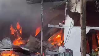 Grave incendio en el barrio El Bosque