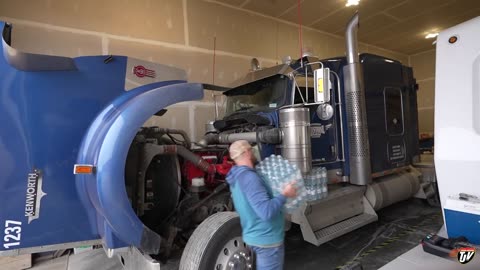 PREPARING FOR THE DESERT 🏜 | My Trucking Life | Vlog #3059