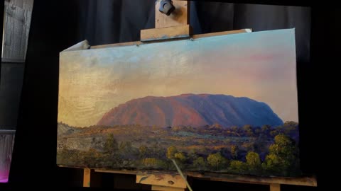 Painting Uluru (Ayers Rock) in oils