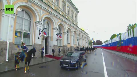 Drizzle in Moscow as Putin heads to the inauguration ceremony
