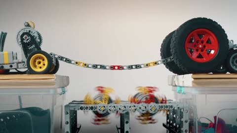 Lego Technic - Tug of War - There can be only one!