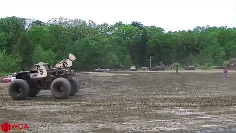 Crazy Monster Truck Freestyle
