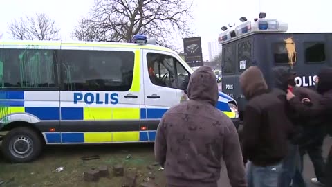 Islamists attack police vans in Sweden Multiculturalism has failed.