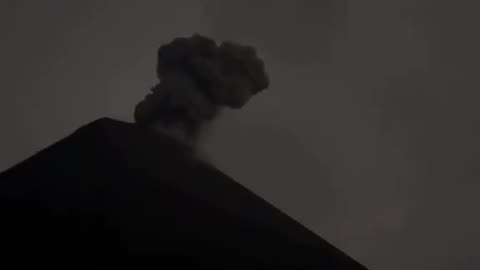 An amazing capture of volcanic Eruption and Lightning together in Guatemala