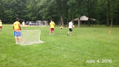 Futbol en River Oaks (Julio 4, 2016)