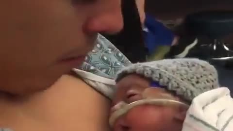 Baby's reaction to Dad's kiss is priceless. 🥰