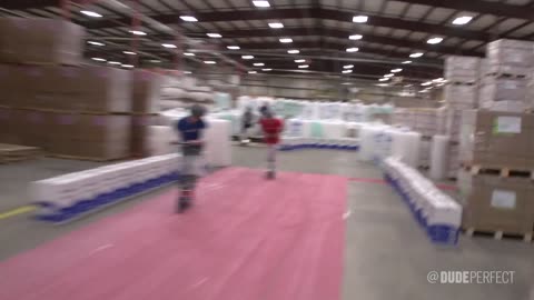 Bubble Wrap Battle - Dude Perfect