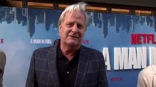 Jeff Daniels compares Trump to his 'A Man in Full' role