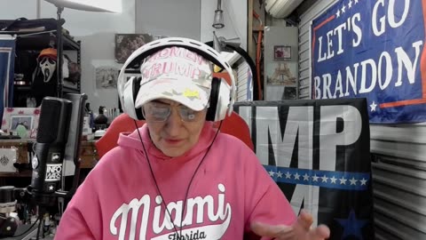 MMITBtv 💋✌️🗽Ep. 94 - Lest We Forget - Nancy Pelosi - The First Female President?