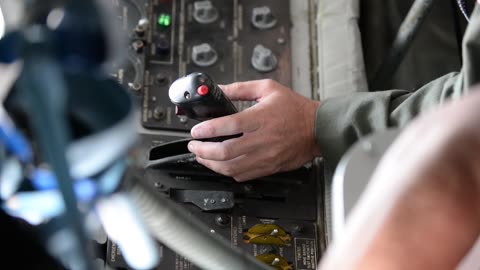 121st Air Refueling Wing refuels the Air Force Thunderbirds