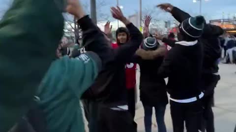 Eagle Fans Got Crazy As 49ers Fans Leave Stadium After BLOWOUT