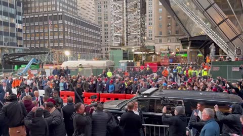 Union Workers Chant “USA” as President Trump Visits Their Construction Site