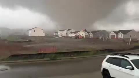 A video allgedly taken during the tornado warning in the Spring Hill area has surfaced.