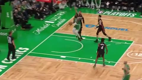 NBA Jaylen Brown goes reverse after the Celtics hustle keeps the possession alive 💪
