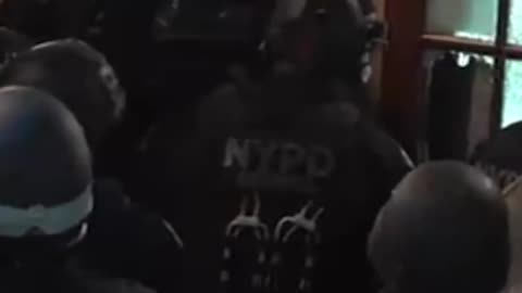 Mass arrests at Columbia University as NYPD raids pro-Palestinian encampment